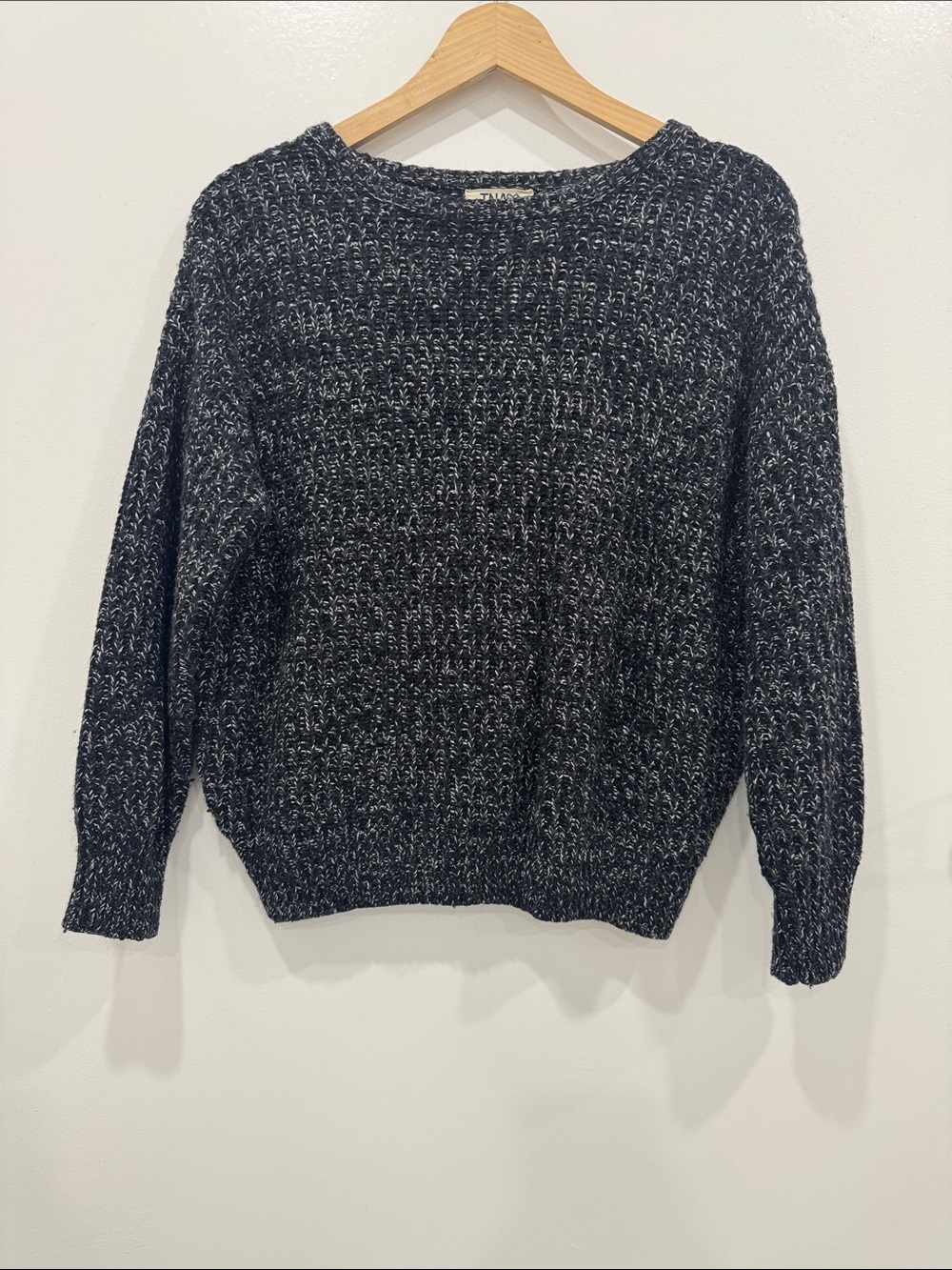 TNA Aritzia Marled Knit Sweater – XS